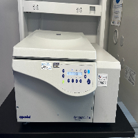 Eppendorf Centrifuge 5810R image 3